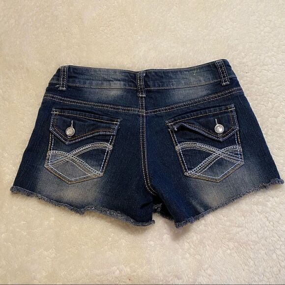 Rue 21 Dark wash Shorts 1/2🔥 - Picture 3 of 3